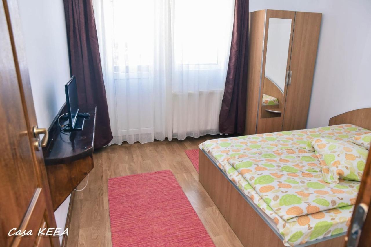 Отель Casa Keea Моечиу-де-Сус Экстерьер фото