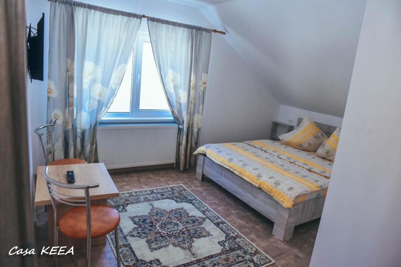 Отель Casa Keea Моечиу-де-Сус Экстерьер фото