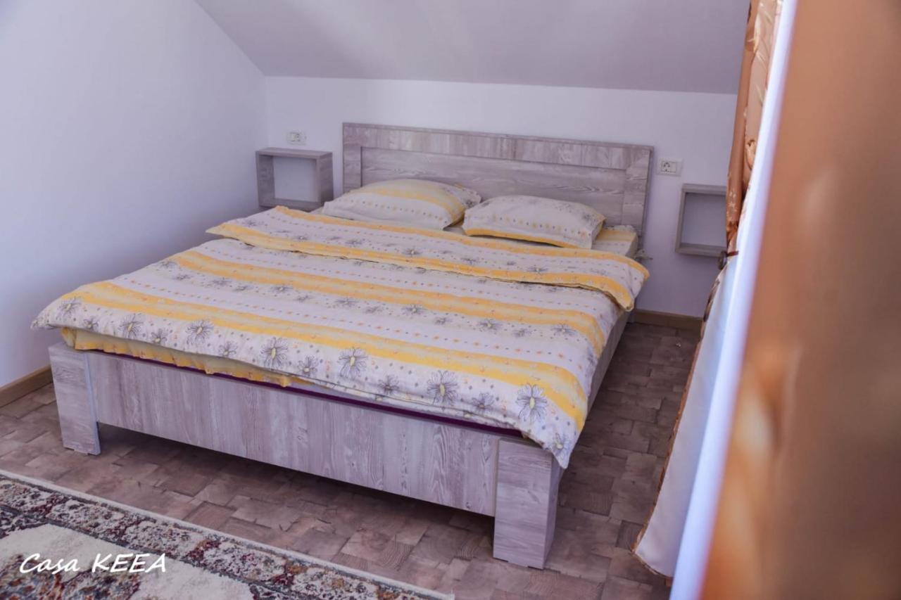 Отель Casa Keea Моечиу-де-Сус Экстерьер фото