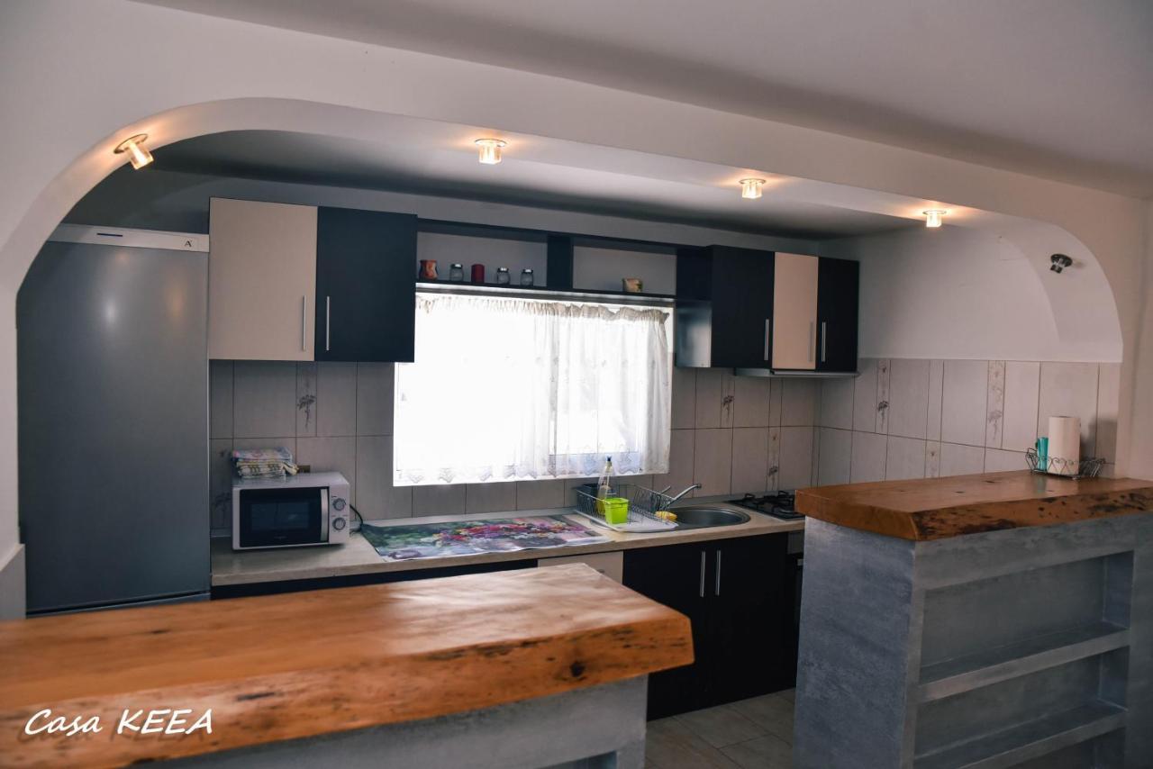 Отель Casa Keea Моечиу-де-Сус Экстерьер фото